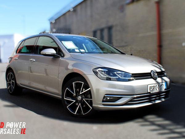 Volkswagen Golf Hatchback, Petrol, 2017, Silver