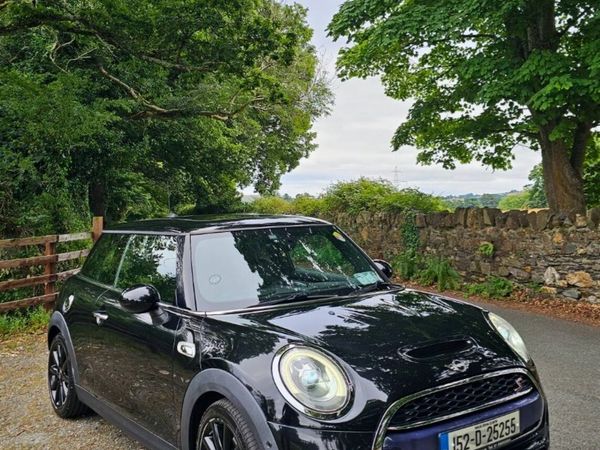Mini Cooper Hatchback, Diesel, 2015, Black