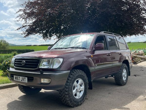 Toyota Land Cruiser SUV, Diesel, 2000, Red