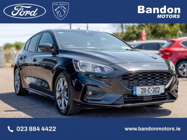 Ford Focus Hatchback, Petrol Hybrid, 2021, Black