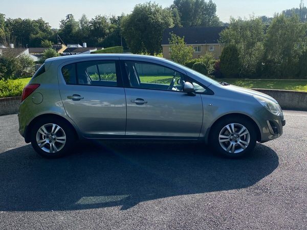 Opel Corsa Hatchback, Diesel, 2012, Silver