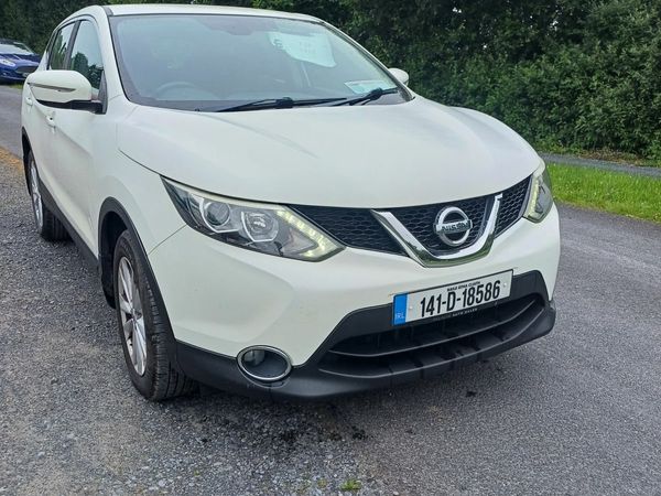 Nissan Qashqai Hatchback, Diesel, 2014, White