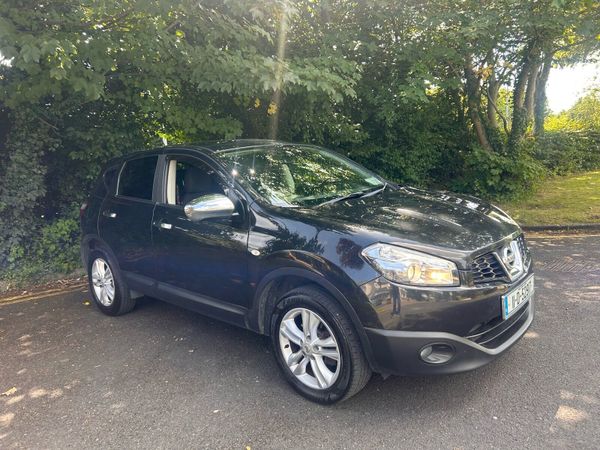 Nissan Qashqai Hatchback, Diesel, 2011, Black