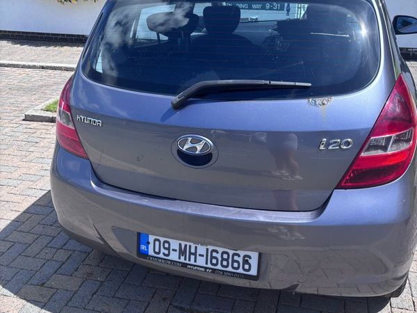 Hyundai i20 Hatchback, Petrol, 2009, Grey