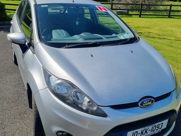 Ford Fiesta Hatchback, Diesel, 2010, Silver