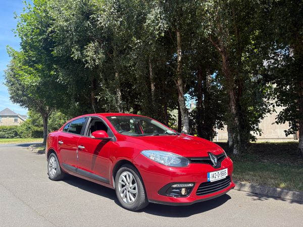 Renault Fluence Saloon, Diesel, 2014, Red