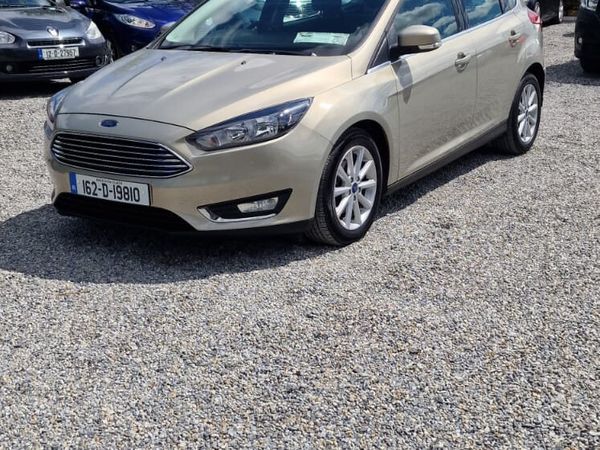 Ford Focus Hatchback, Diesel, 2016, Grey