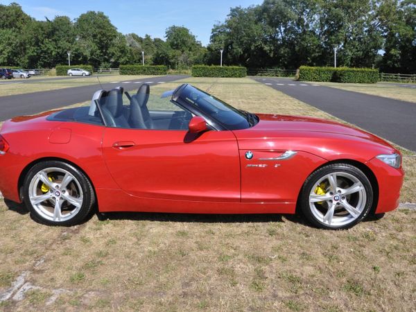 BMW Z4 Convertible, Petrol, 2014, Red