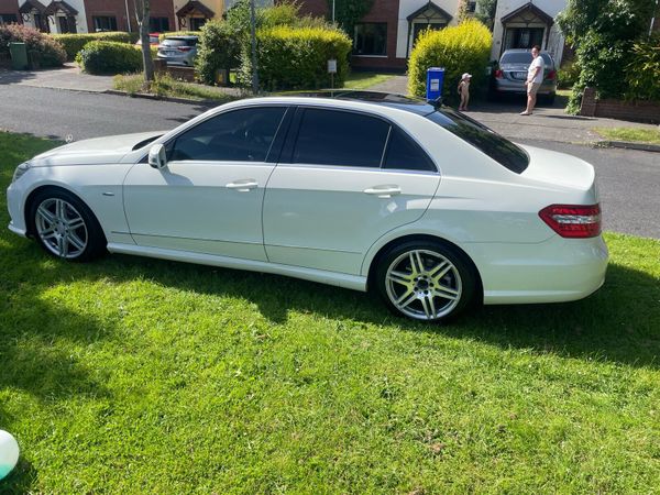 Mercedes-Benz E-Class Saloon, Diesel, 2010, White
