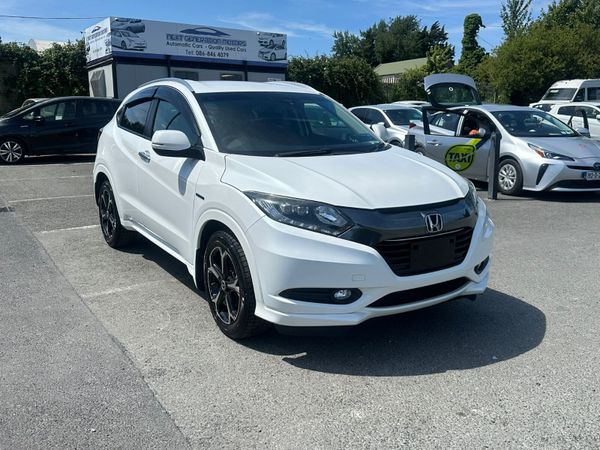 Honda Vezel SUV, Petrol Hybrid, 2016, White