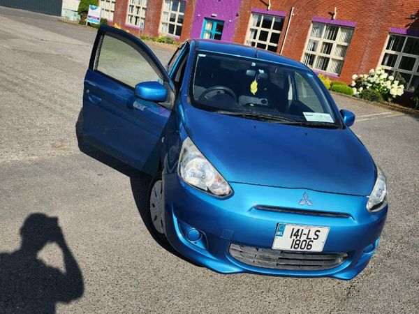 Mitsubishi Mirage Hatchback, Petrol, 2014, Blue
