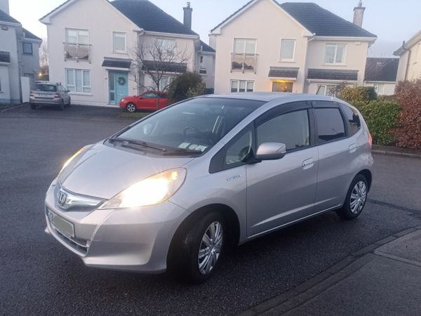 Honda Fit Hatchback, Petrol Hybrid, 2013, Silver