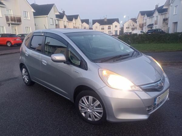 Honda Fit Hatchback, Petrol Hybrid, 2013, Silver