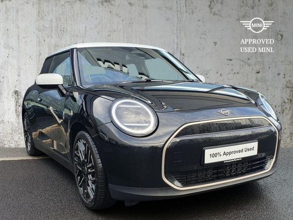 Mini Cooper Hatchback, Electric, 2025, Black