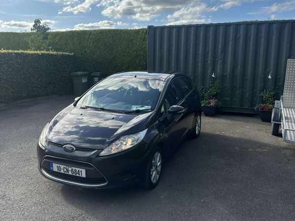 Ford Fiesta Hatchback, Diesel, 2010, Black