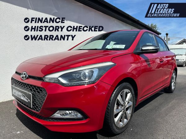 Hyundai i20 Hatchback, Petrol, 2017, Red