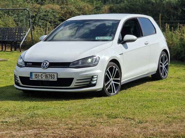 Volkswagen Golf Hatchback, Diesel, 2015, White