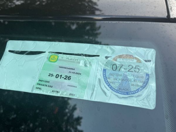 Opel Astra Hatchback, Petrol, 2008, Black