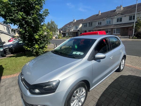 Volkswagen Polo Hatchback, Petrol, 2016, Silver