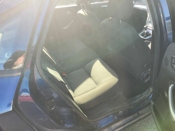 Ford Mondeo Saloon, Diesel, 2010, Blue
