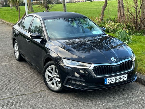 Skoda Octavia Saloon, Diesel, 2020, Black