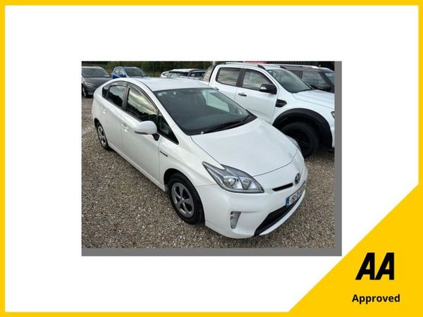 Toyota Prius Hatchback, Hybrid, 2015, White