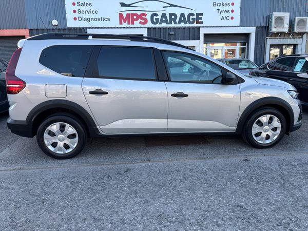 Dacia Jogger MPV, Petrol, 2022, Grey