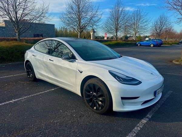 Tesla Model 3 Saloon, Electric, 2021, White