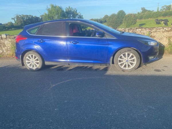 Ford Focus Hatchback, Diesel, 2017, Blue