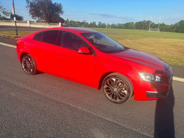 Volvo S60 Saloon, Diesel, 2015, Red