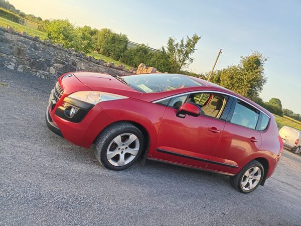 Peugeot 3008 MPV, Diesel, 2012, Red