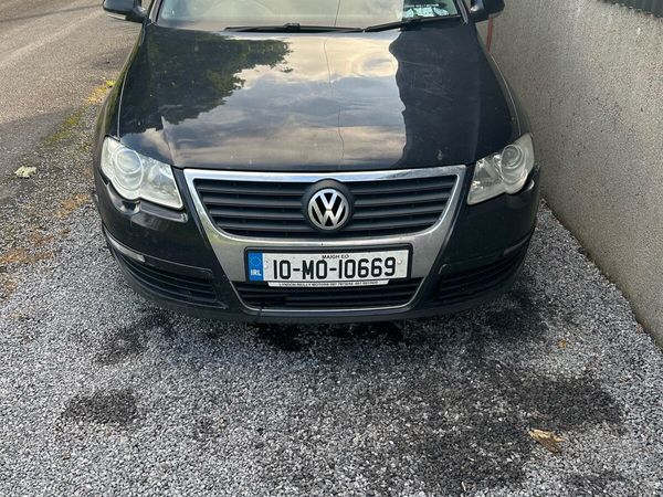 Volkswagen Passat Saloon, Diesel, 2010, Black