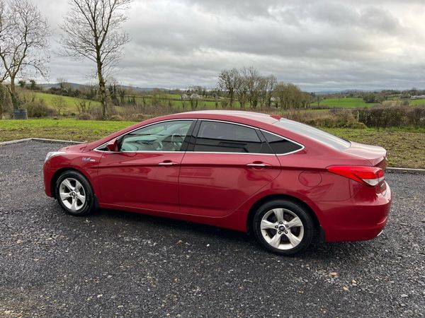 Hyundai i40 Saloon, Diesel, 2014, Red