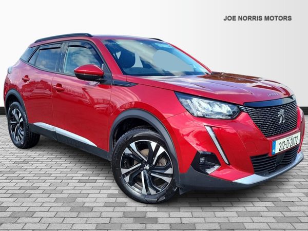 Peugeot 2008 MPV, Petrol, 2021, Red