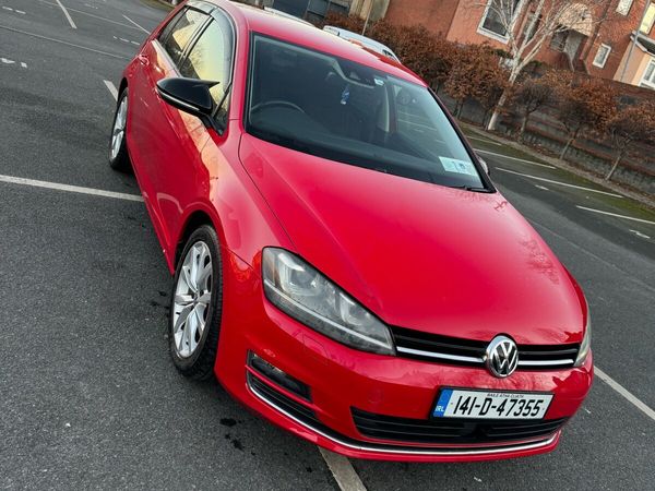 Volkswagen Golf Hatchback, Petrol, 2014, Red