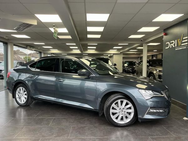 Skoda Superb Hatchback, Petrol Plug-in Hybrid, 2021, Grey