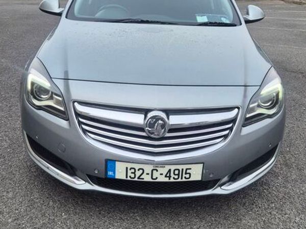 Vauxhall Insignia Hatchback, Diesel, 2013, Silver