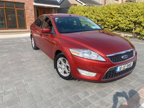 Ford Mondeo Hatchback, Diesel, 2010, Red