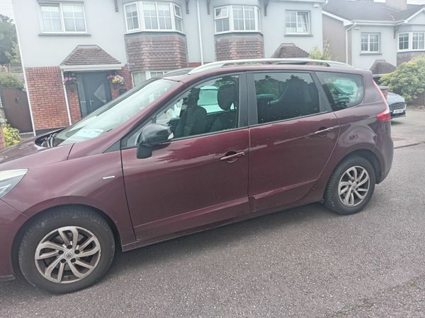Renault Grand Scenic MPV, Diesel, 2015, Red