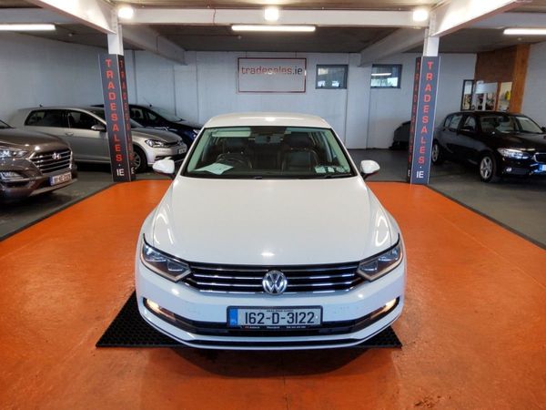 Volkswagen Passat Saloon, Diesel, 2016, White