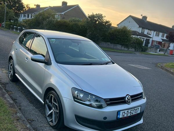 Volkswagen Polo Hatchback, Petrol, 2012, Silver