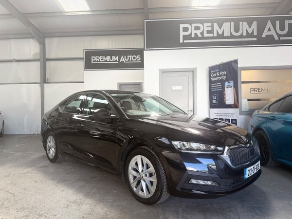 Skoda Octavia Saloon, Diesel, 2021, Black