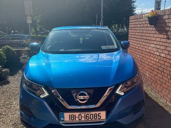 Nissan Qashqai MPV, Petrol, 2018, Blue