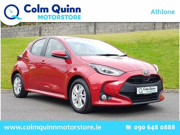 Toyota Yaris Hatchback, Petrol Hybrid, 2023, Red