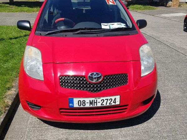 Toyota Yaris Hatchback, Petrol, 2008, Red