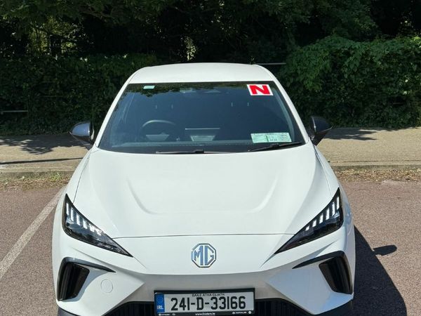 MG MG4 Hatchback, Electric, 2024, White