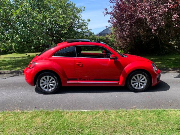 Volkswagen Beetle Hatchback, Petrol, 2018, Red