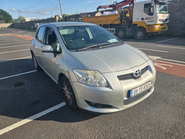 Toyota Auris Hatchback, Diesel, 2008, Silver