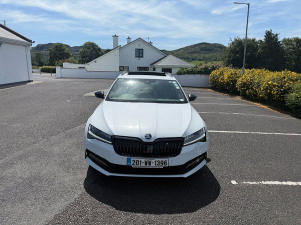 Skoda Superb Estate, Petrol, 2020, White