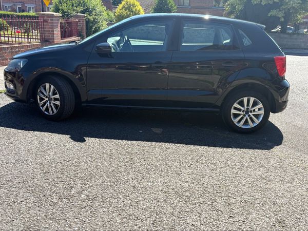Volkswagen Polo Hatchback, Petrol, 2015, Black